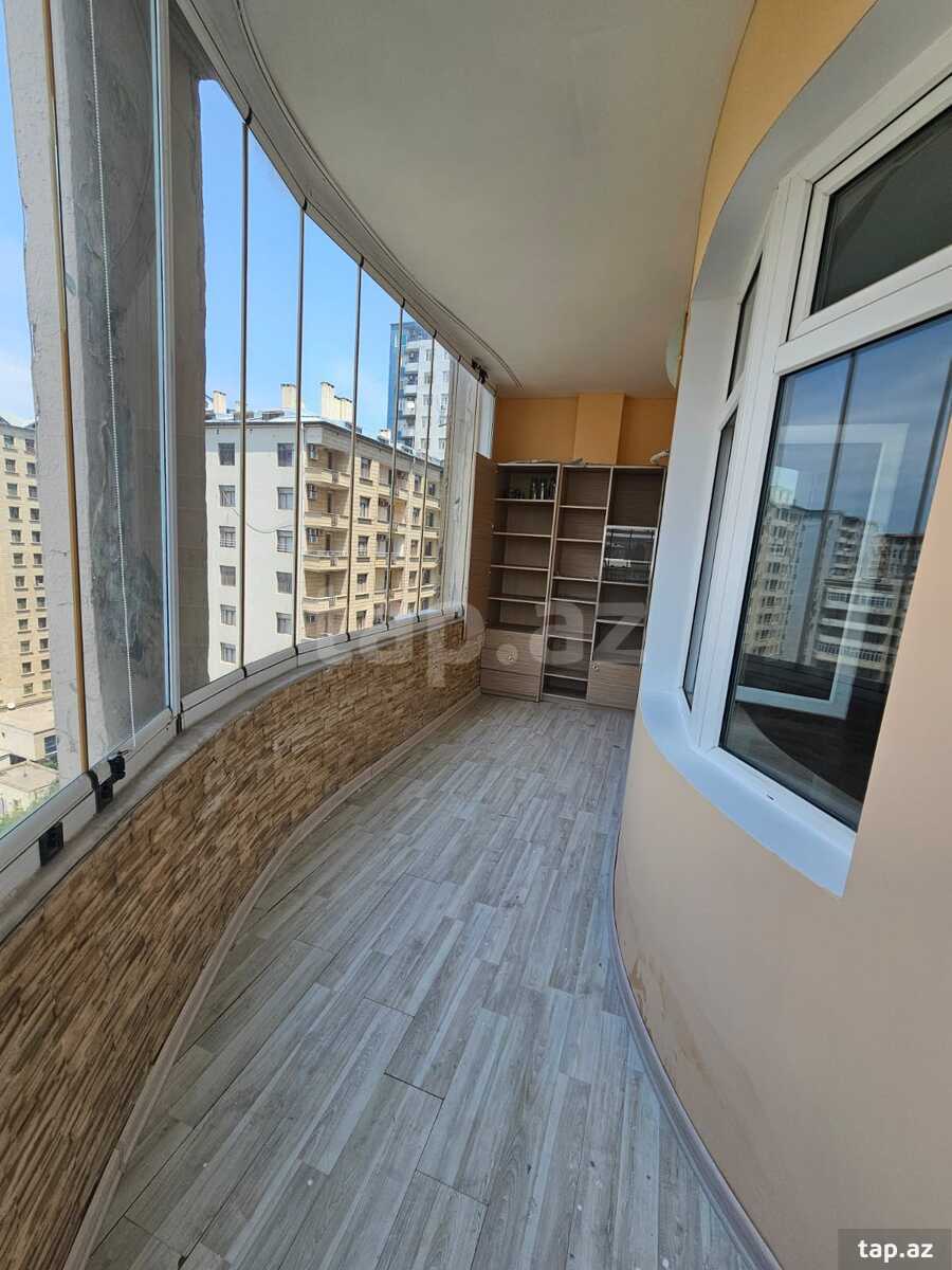 3-otaqlı yeni tikili, Fuad İbrahimbəyov küç., 110 m²