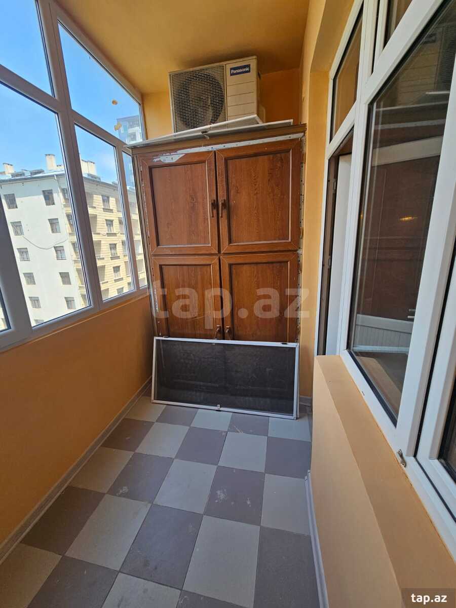 3-otaqlı yeni tikili, Fuad İbrahimbəyov küç., 110 m²