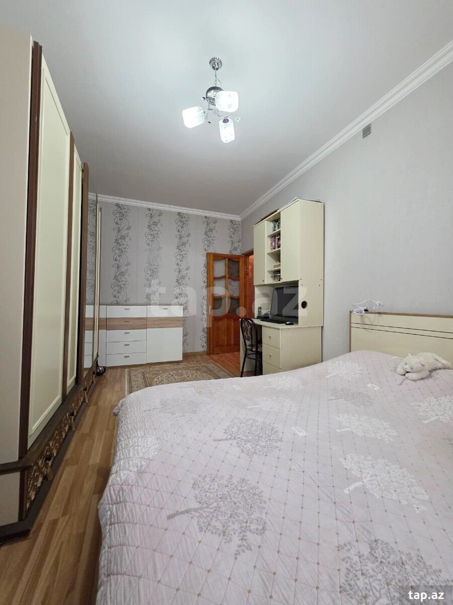 4-otaqlı mənzil, Məhəmməd Xiyabani küç., 120 m²