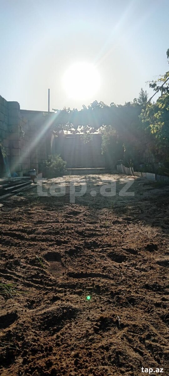 4 otaqlı bağ evi satılır, Bakı