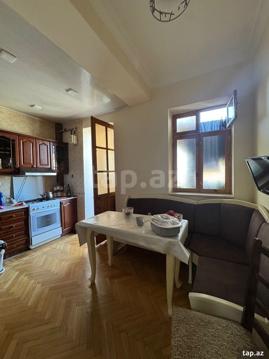 3-otaqlı yeni tikili kirayə verilir, 6-cı mkr., 110 m²