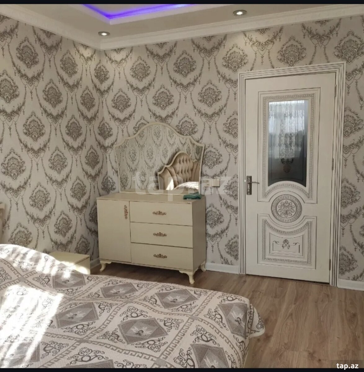 2-otaqlı mənzil kirayə verilir, Gəncə ş., 60 m²