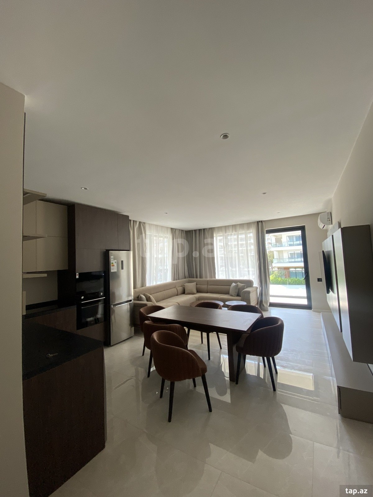 3-otaqlı yeni tikili kirayə verilir, Sea Breeze, 160 m²