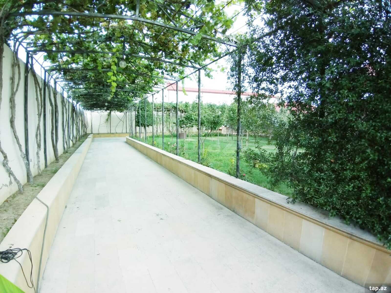 Bağ evi, Mərdəkan qəs.