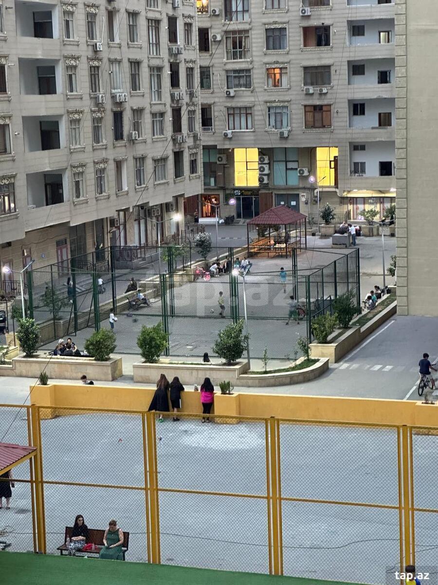 2-otaqlı yeni tikili, İnşaatçılar m., 90 m²