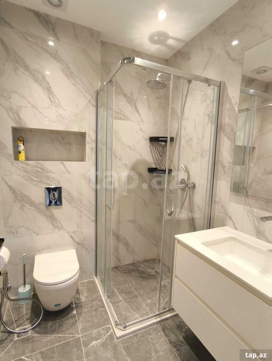 3-otaqlı yeni tikili, İslam Abışov küç., 70 m²