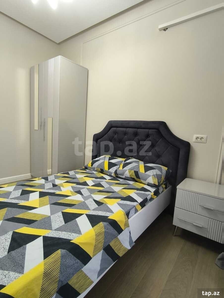 3-otaqlı yeni tikili, İslam Abışov küç., 70 m²