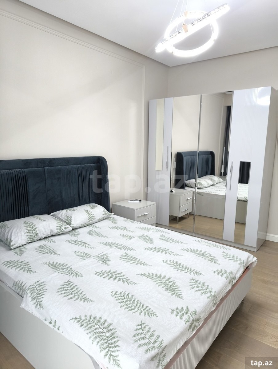 3-otaqlı yeni tikili, İslam Abışov küç., 70 m²