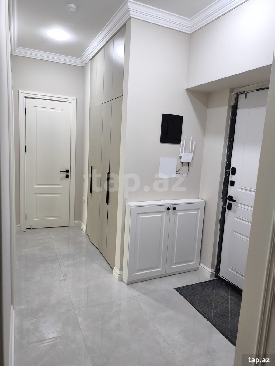 3-otaqlı yeni tikili, İslam Abışov küç., 70 m²