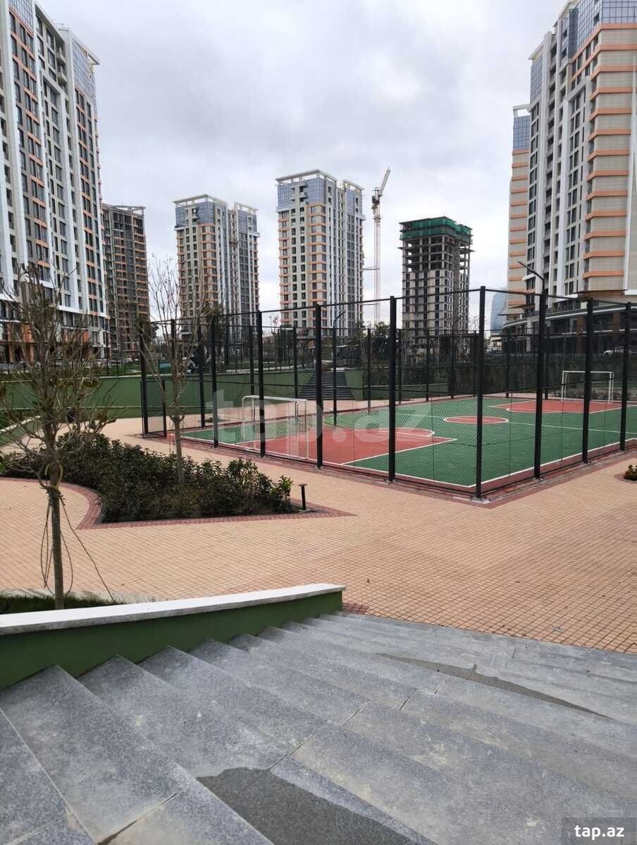 3-otaqlı yeni tikili, İslam Abışov küç., 70 m²