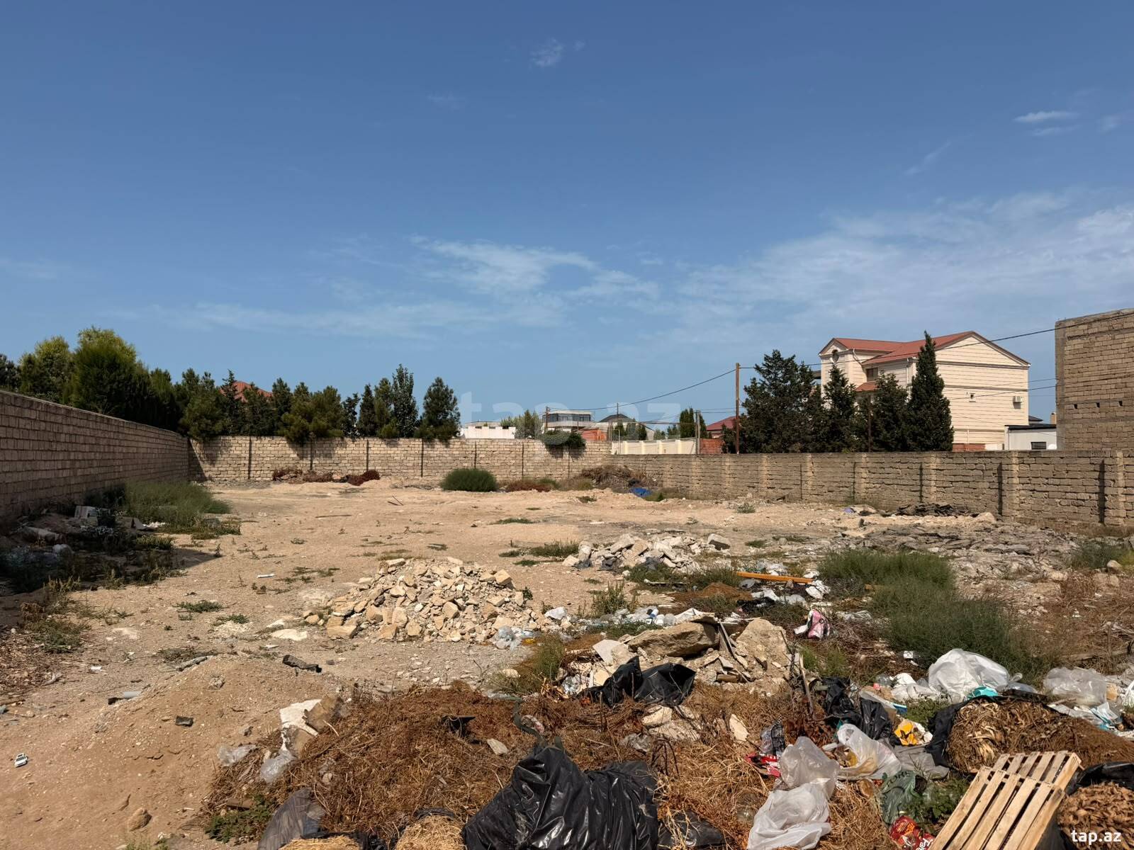 Land for sale, Baku