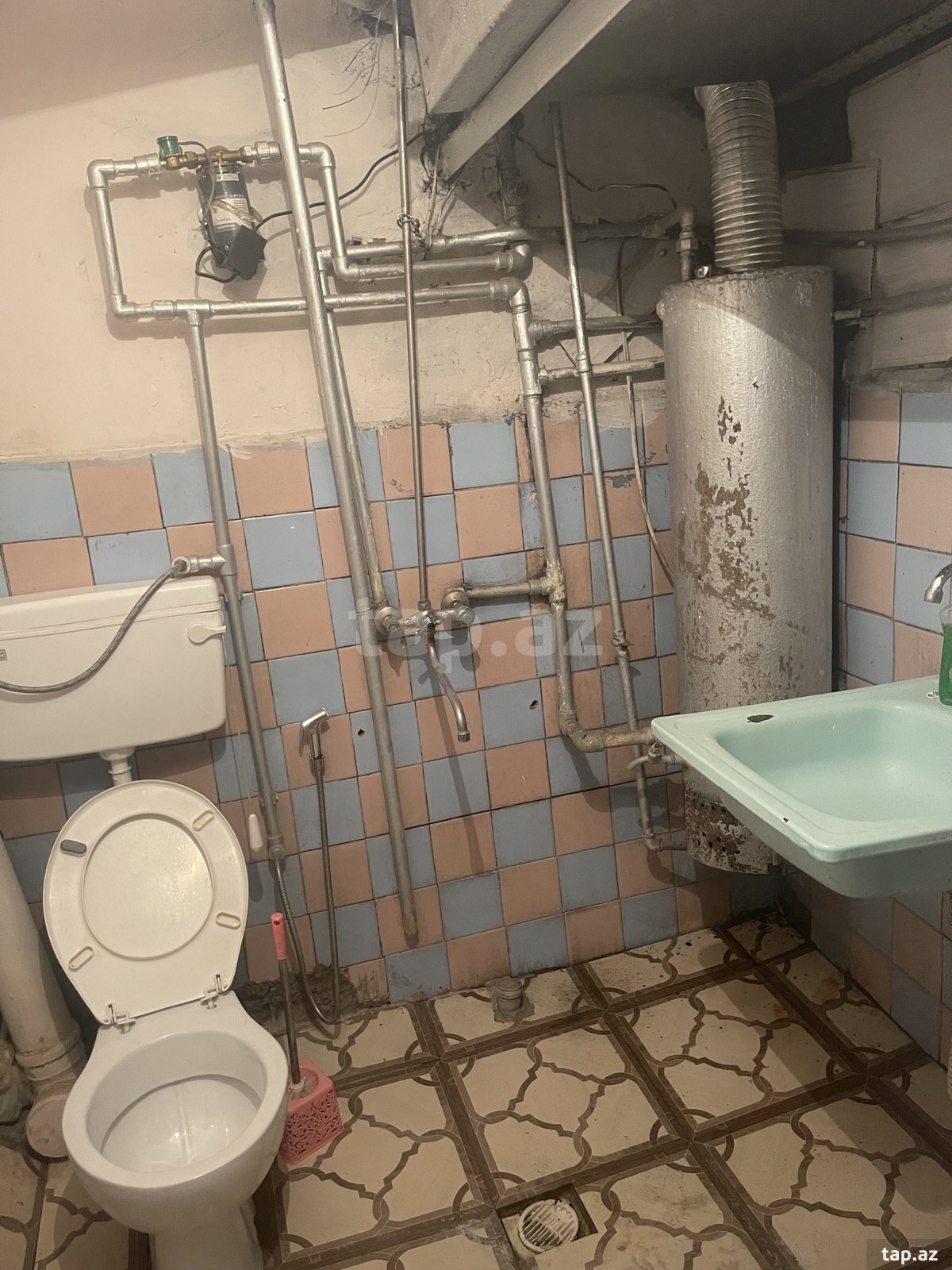 3-otaqlı mənzil kirayə verilir, Gəncə ş., 118 m²