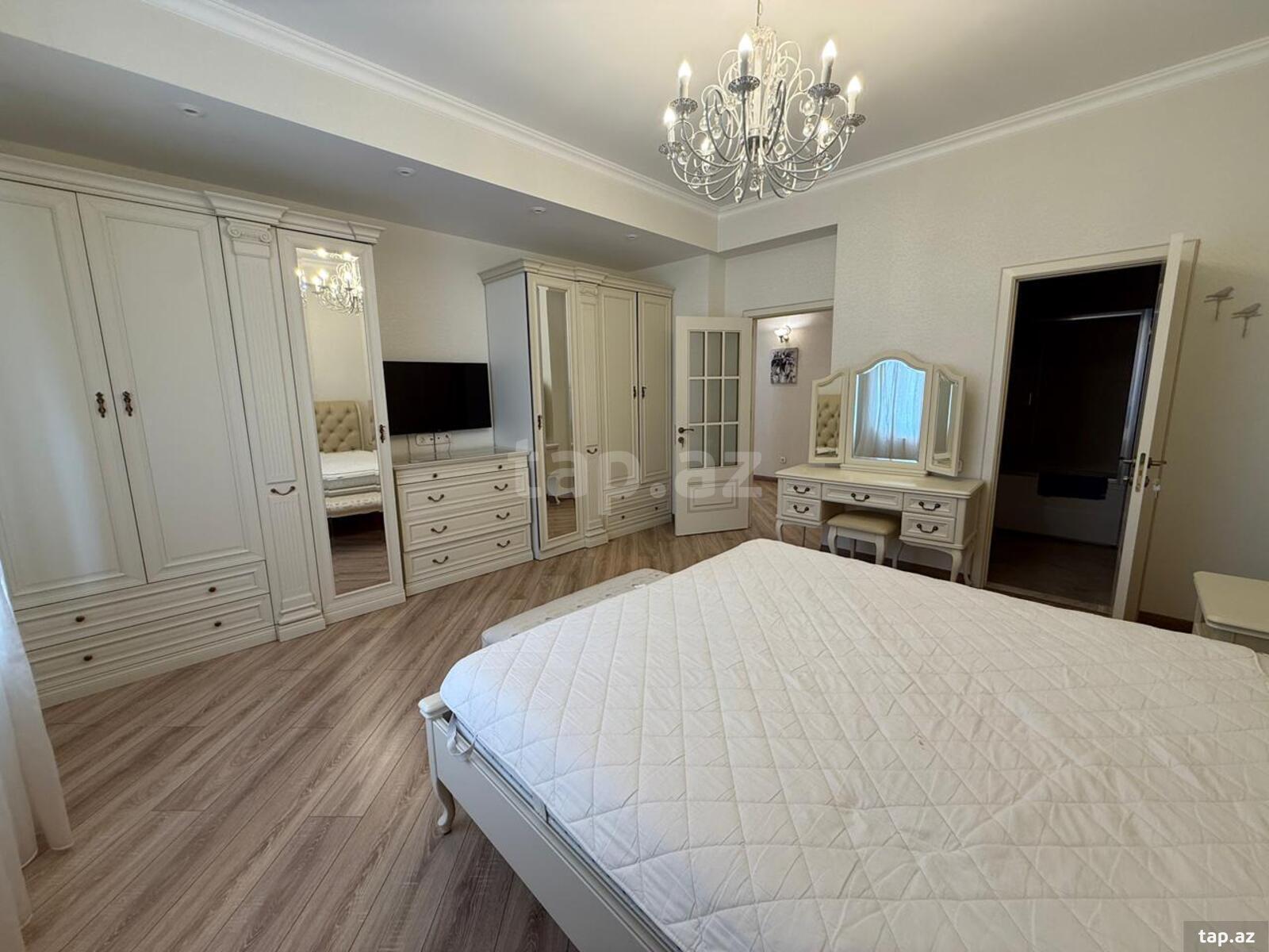 4-otaqlı yeni tikili kirayə verilir, Ağ Şəhər., 160 m²