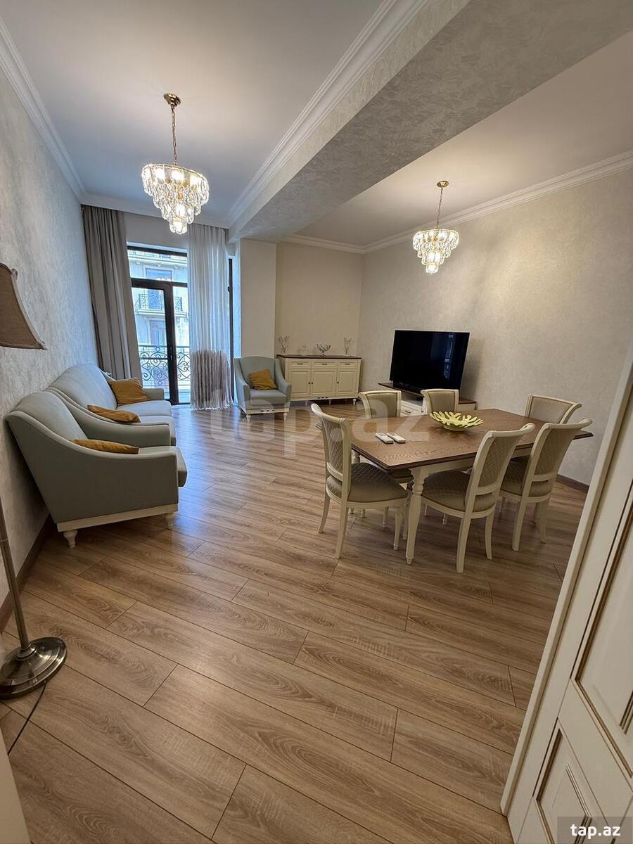 4-otaqlı yeni tikili kirayə verilir, Ağ Şəhər., 160 m²