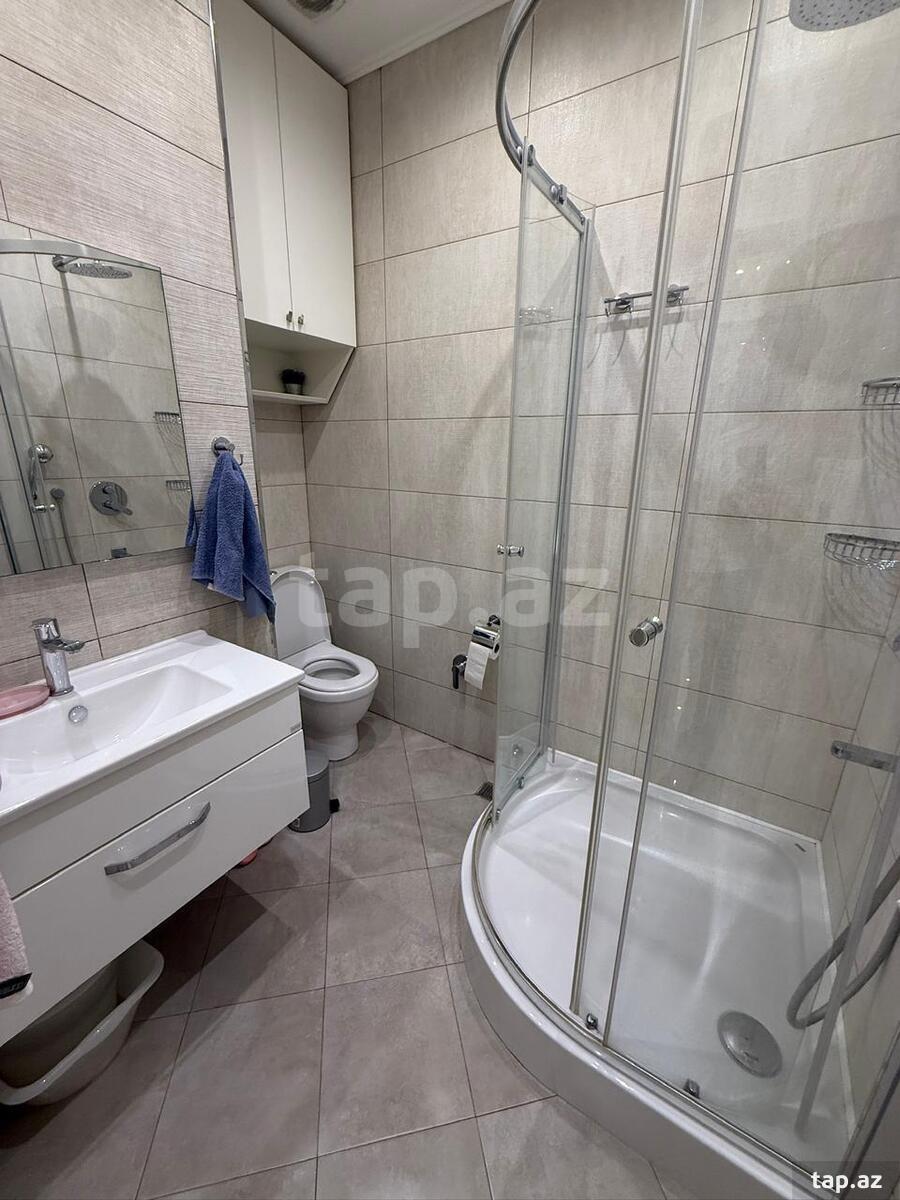 4-otaqlı yeni tikili kirayə verilir, Ağ Şəhər., 160 m²