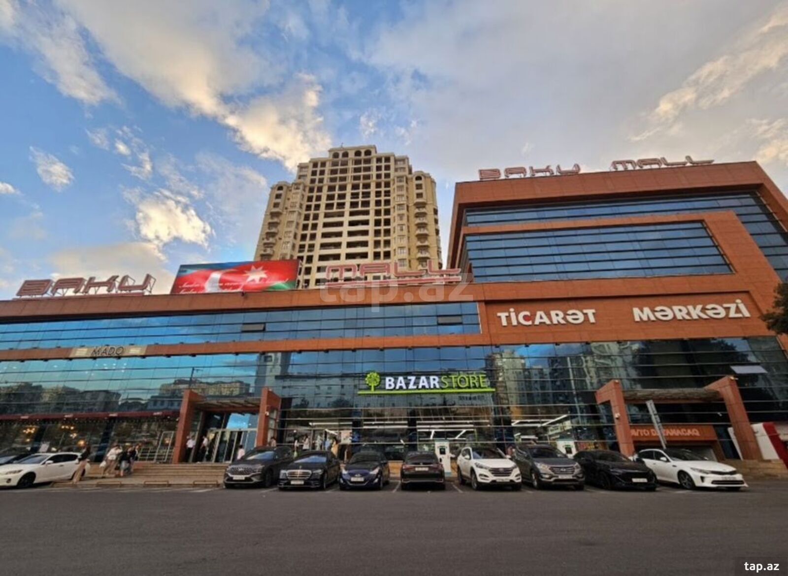 3-otaqlı yeni tikili, H.Zərdabi küç., 136 m²