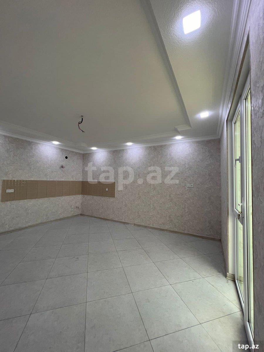 2-otaqlı yeni tikili, 28 May küç., 75 m²
