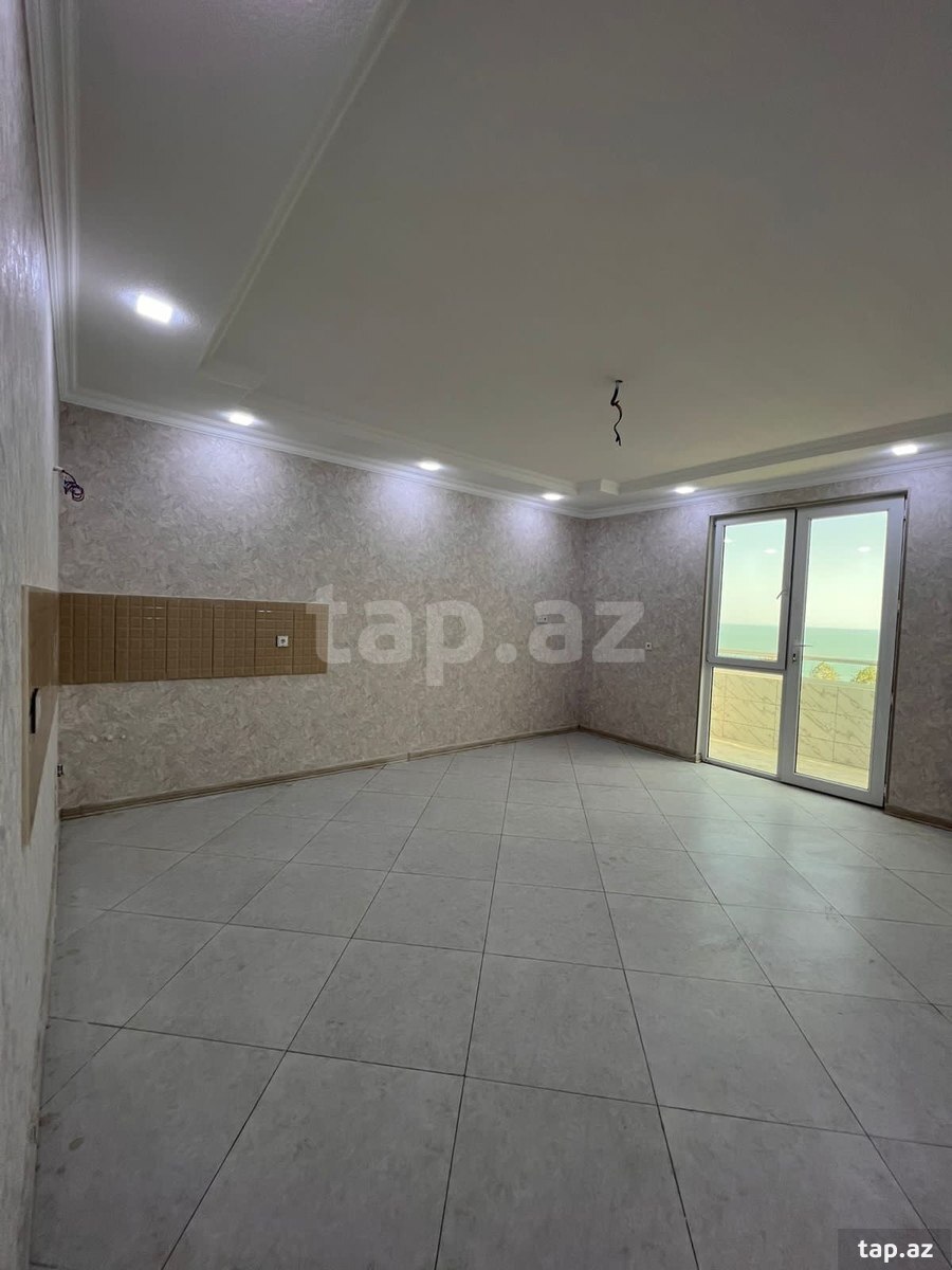 2-otaqlı yeni tikili, 28 May küç., 75 m²