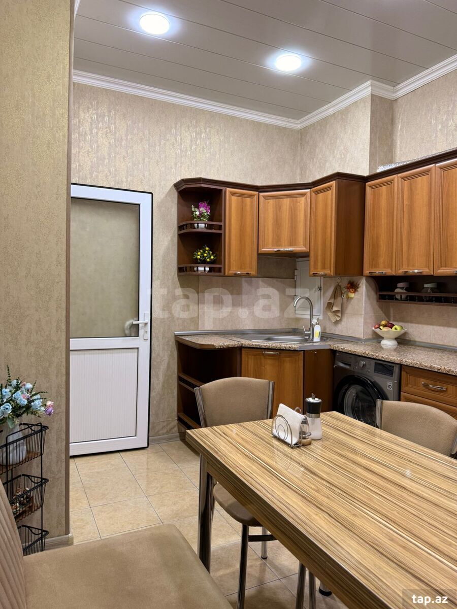 2-otaqlı yeni tikili, İnşaatçılar m., 65 m²