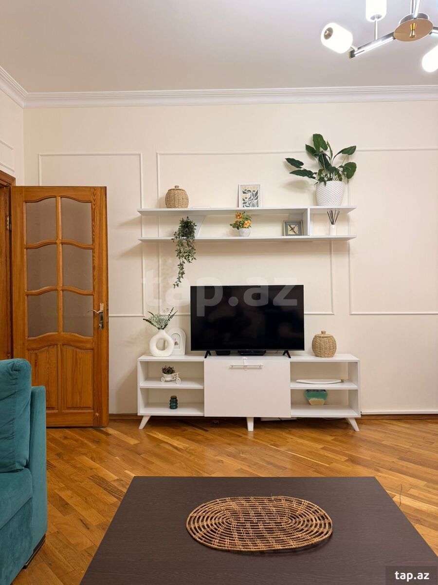 2-otaqlı yeni tikili, İnşaatçılar m., 65 m²