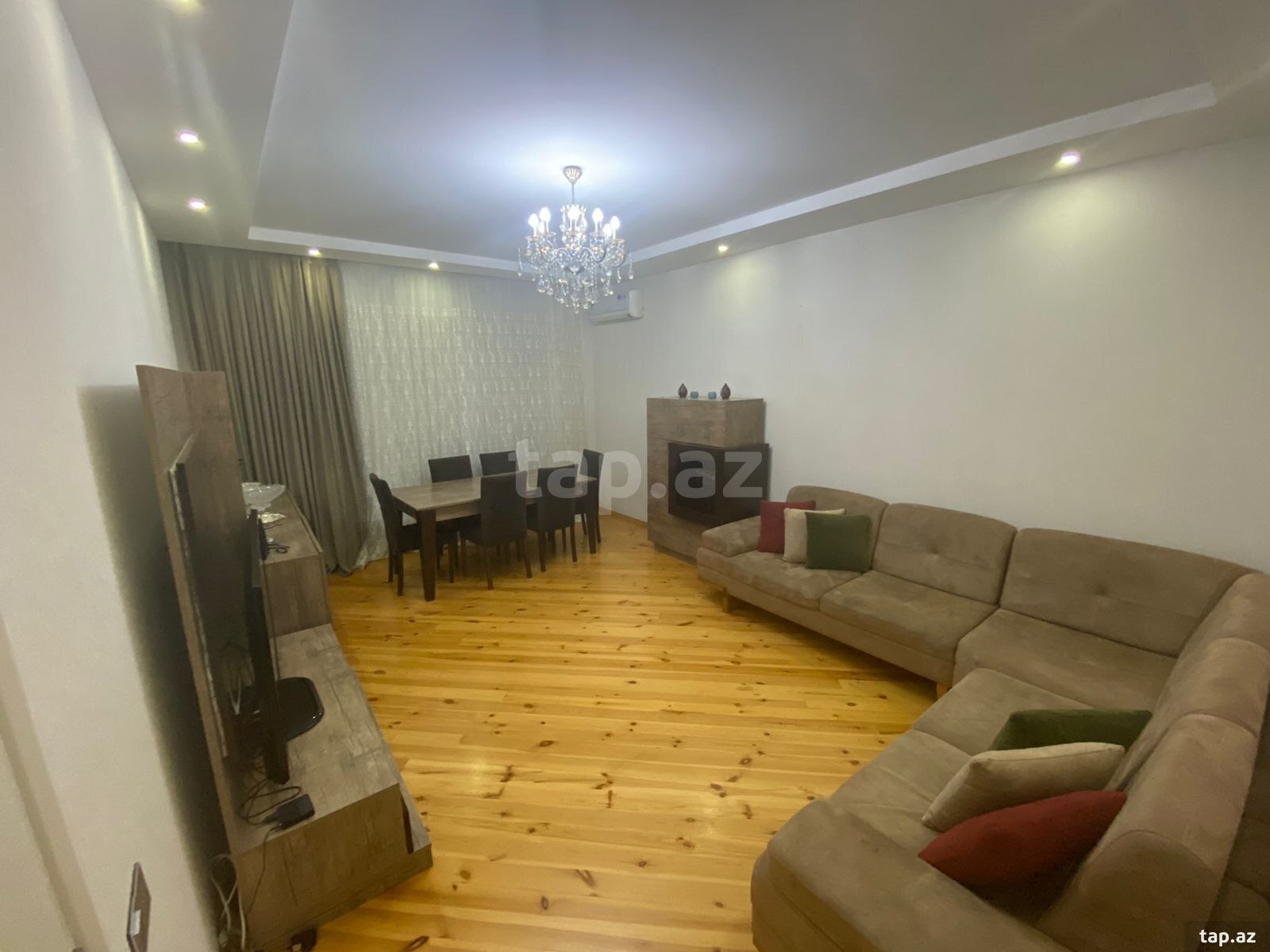 Həyət evi, Saray qəs.
