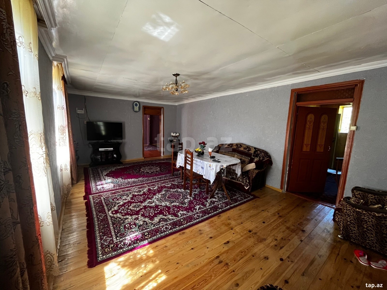 Həyət evi, Oğuz r.