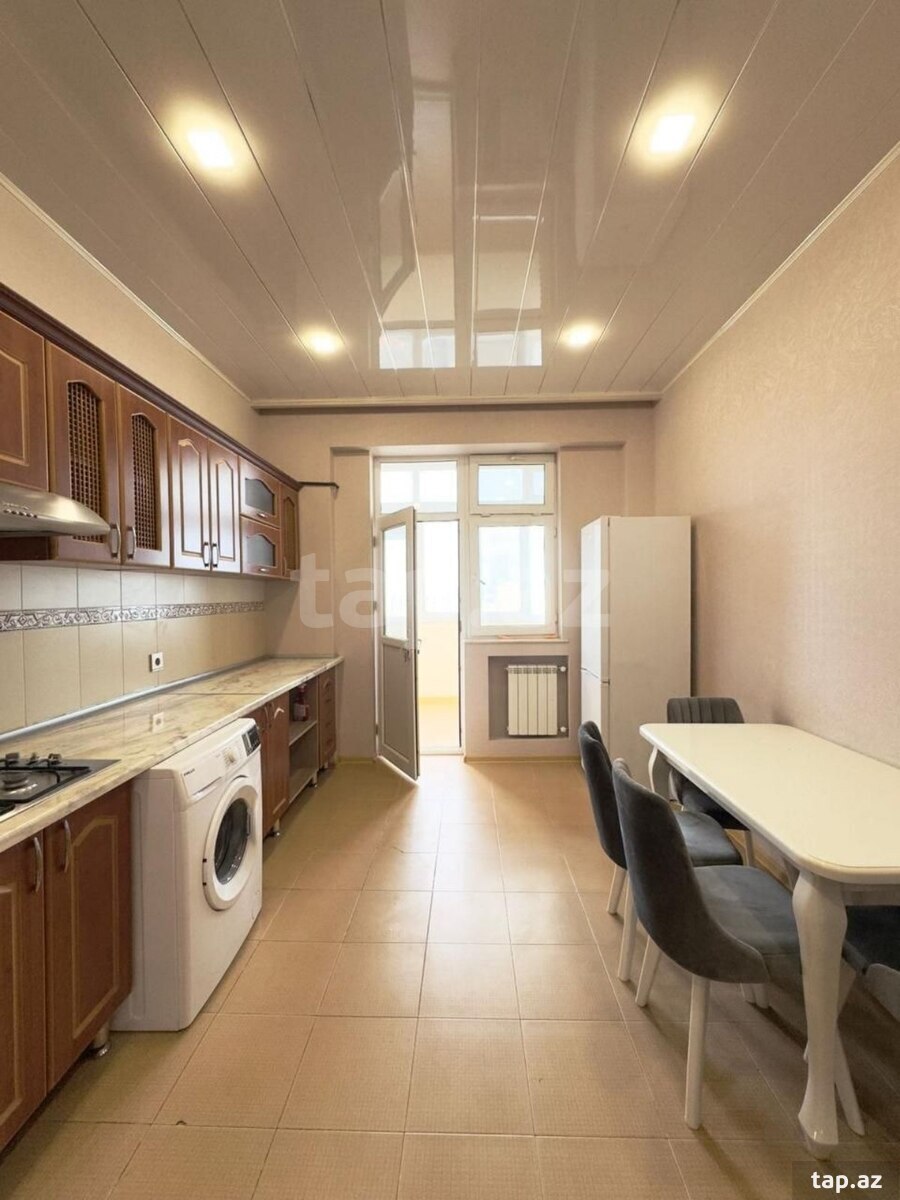 2-otaqlı yeni tikili kirayə verilir, İnşaatçılar m., 70 m²
