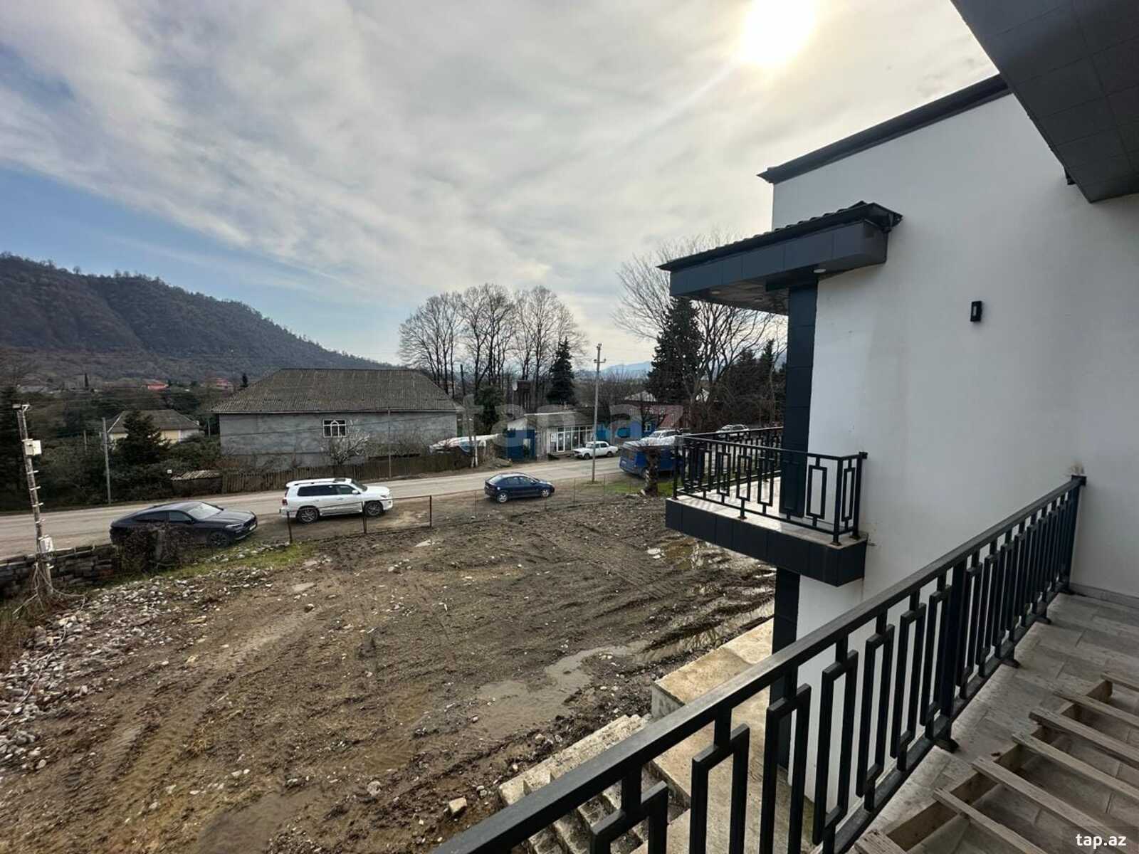 Villa, Vaqo k.