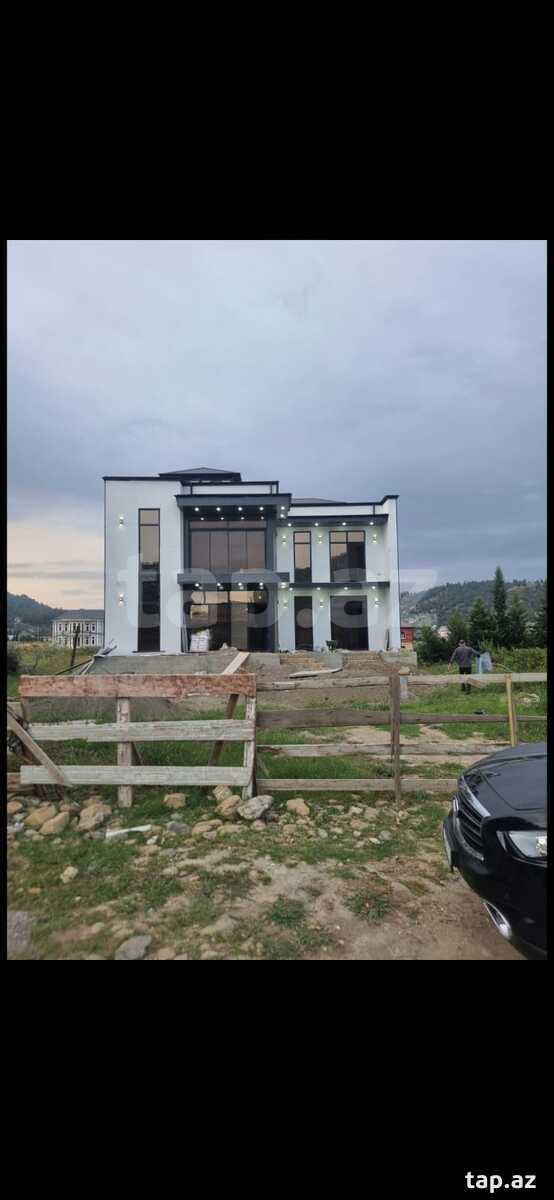 Villa, Vaqo k.