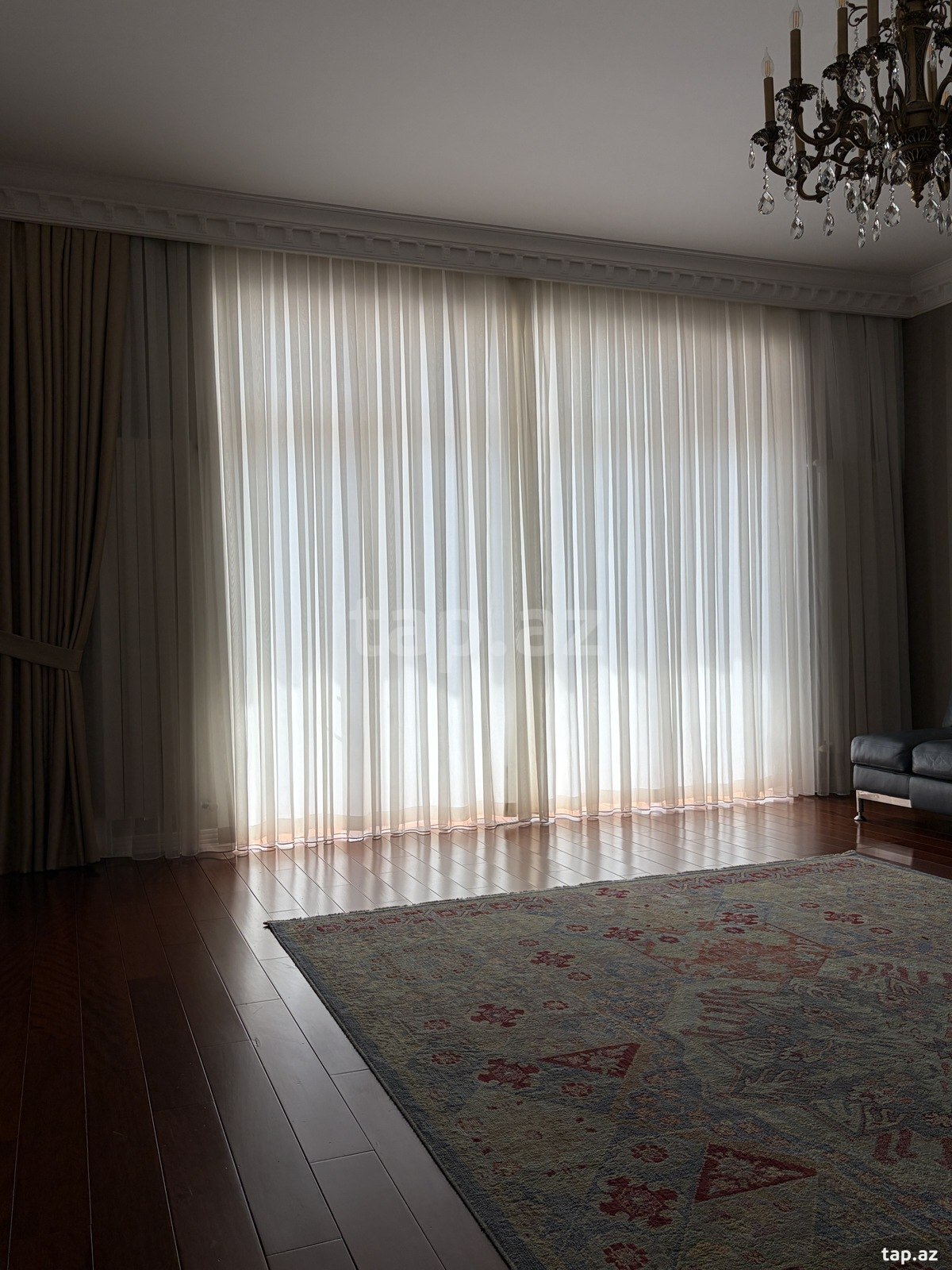 4-otaqlı yeni tikili, Həsən Əliyev küç., 144 m²