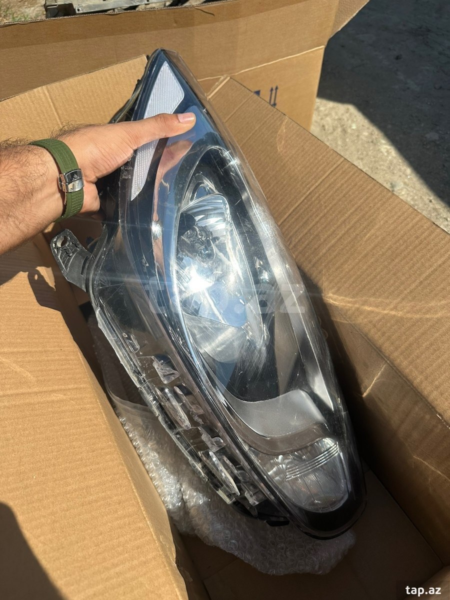 Hyundai Accent, Hyundai Solaris sağ farası