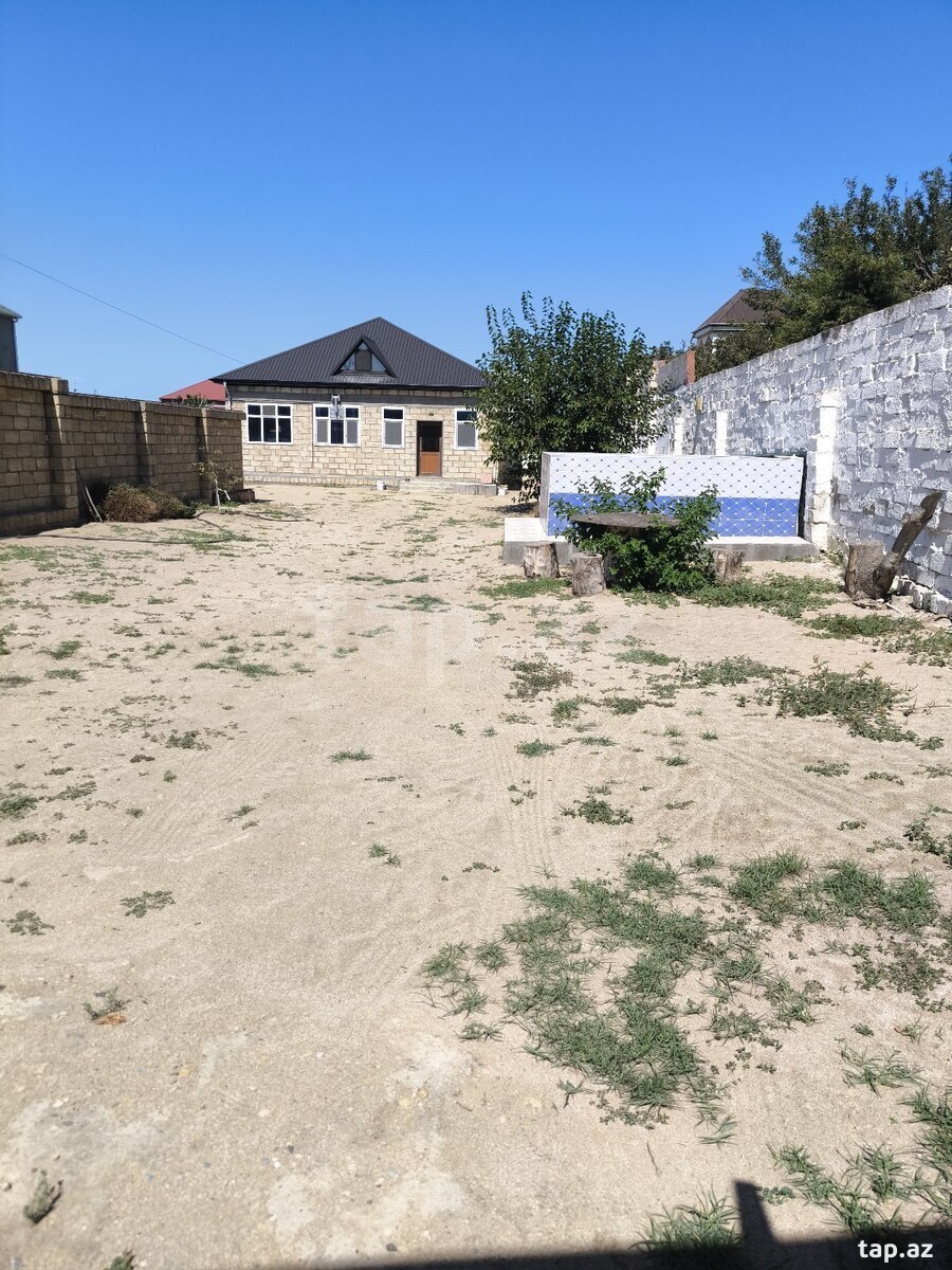 Bağ evi, Novxanı qəs.