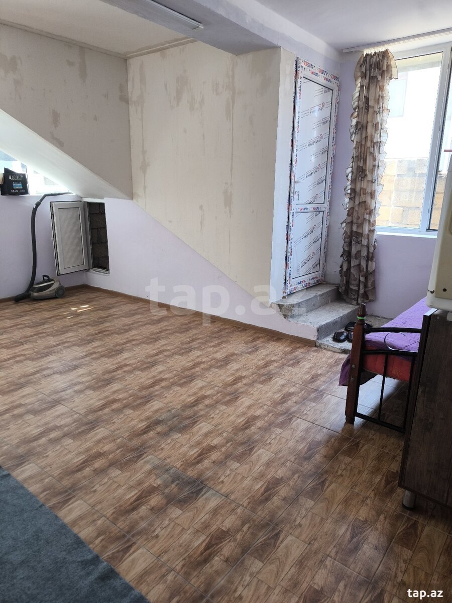 Bağ evi, Novxanı qəs.