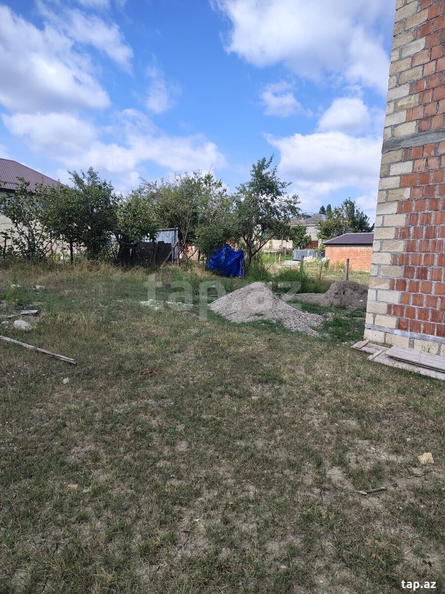 Дом,  г. Гусар