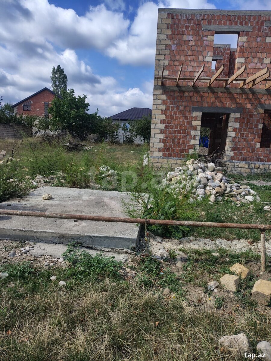 Дом,  г. Гусар