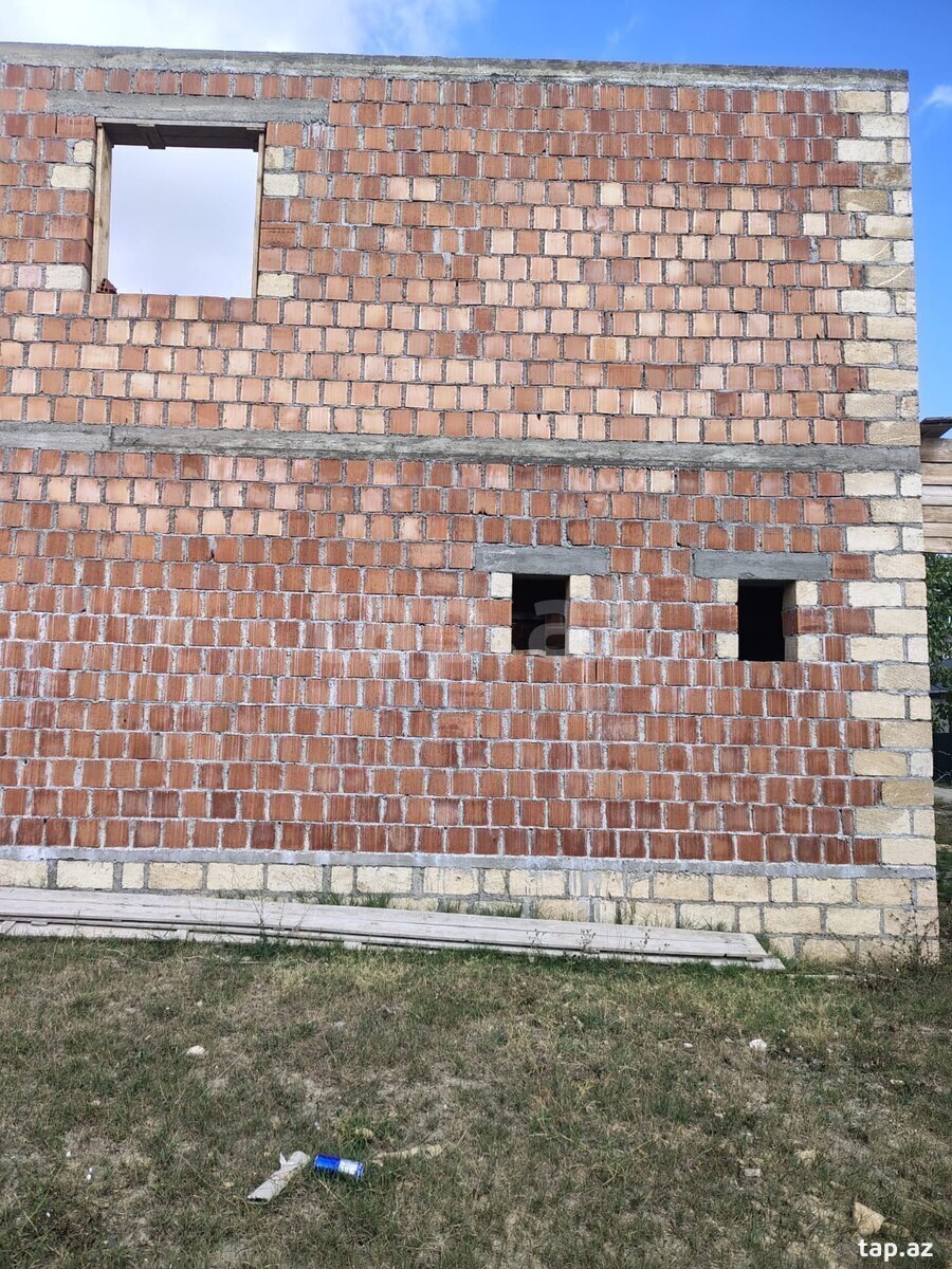 Дом,  г. Гусар