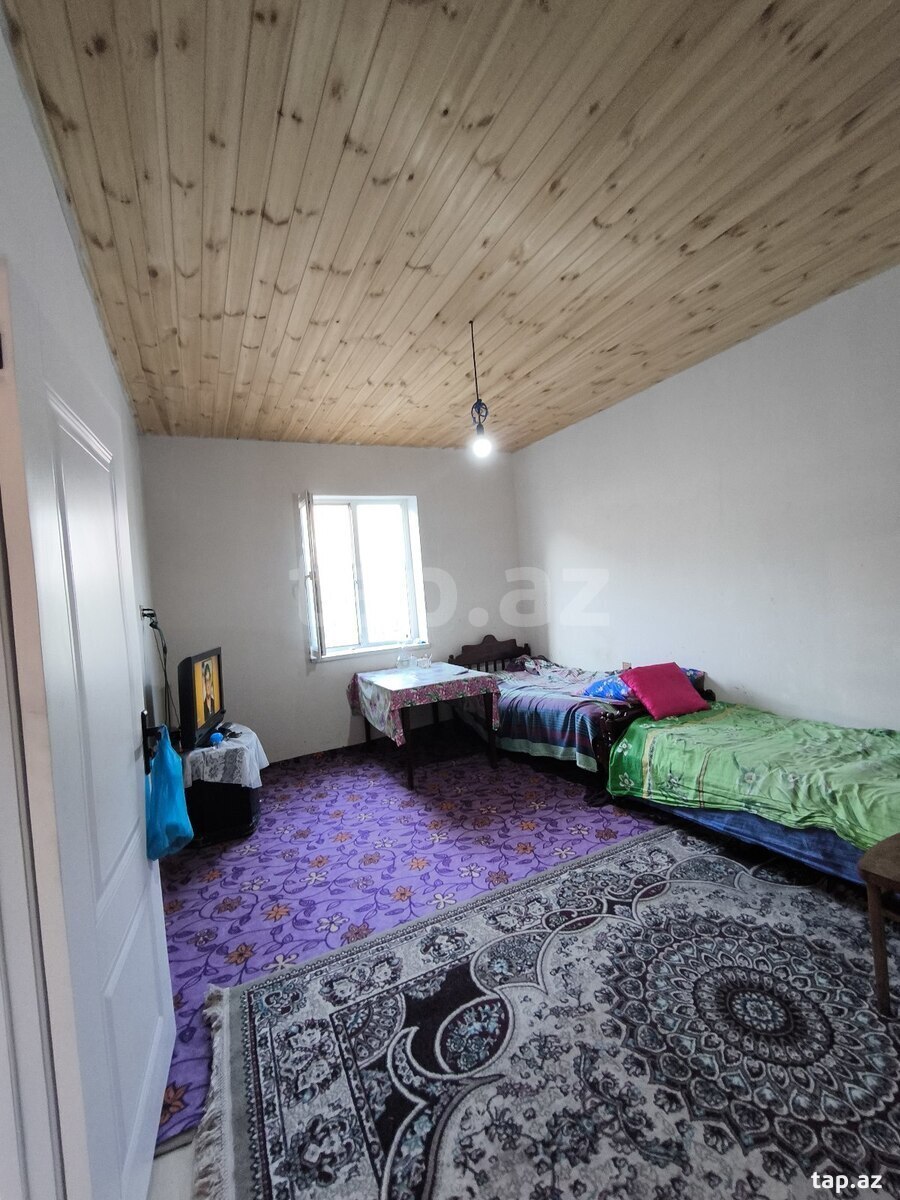 Həyət evi, Hökməli qəs.