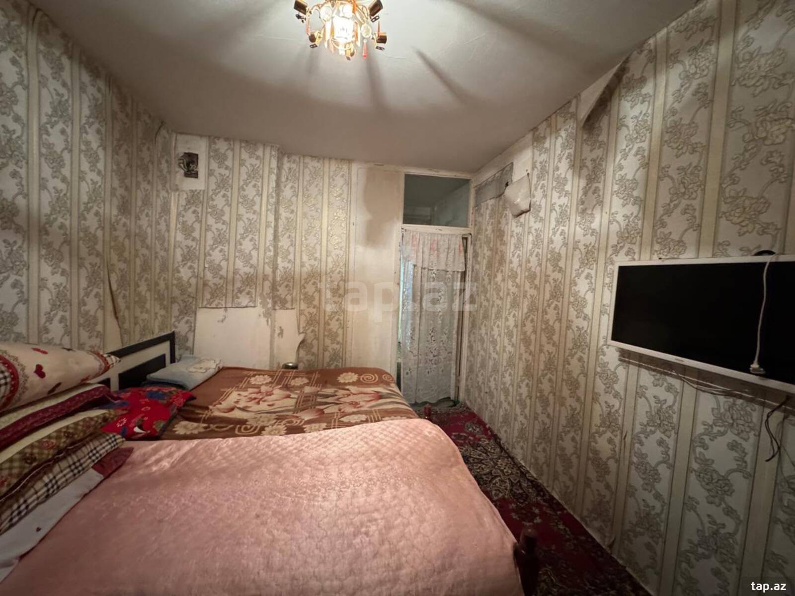 Həyət evi kirayə verilir, Azadlıq m.
