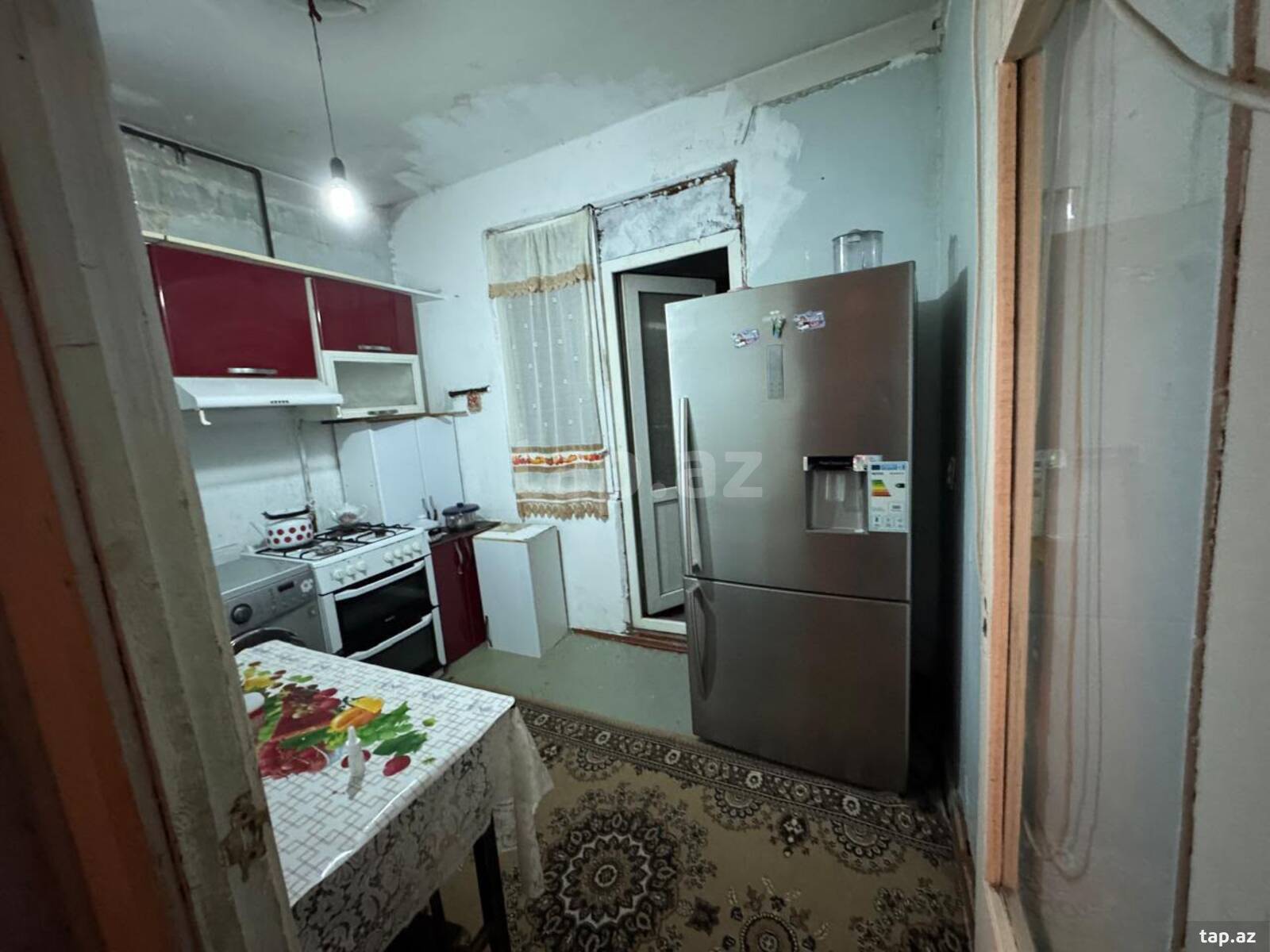Həyət evi kirayə verilir, Azadlıq m.