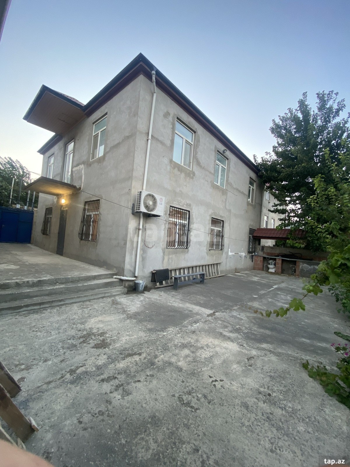 Həyət evi kirayə verilir, Saray qəs.