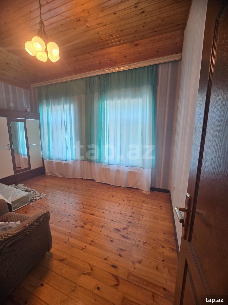 Bağ evi, Novxanı qəs.