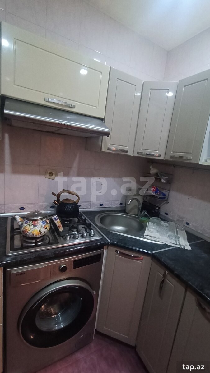 3-otaqlı mənzil kirayə verilir, Azadlıq m., 90 m²