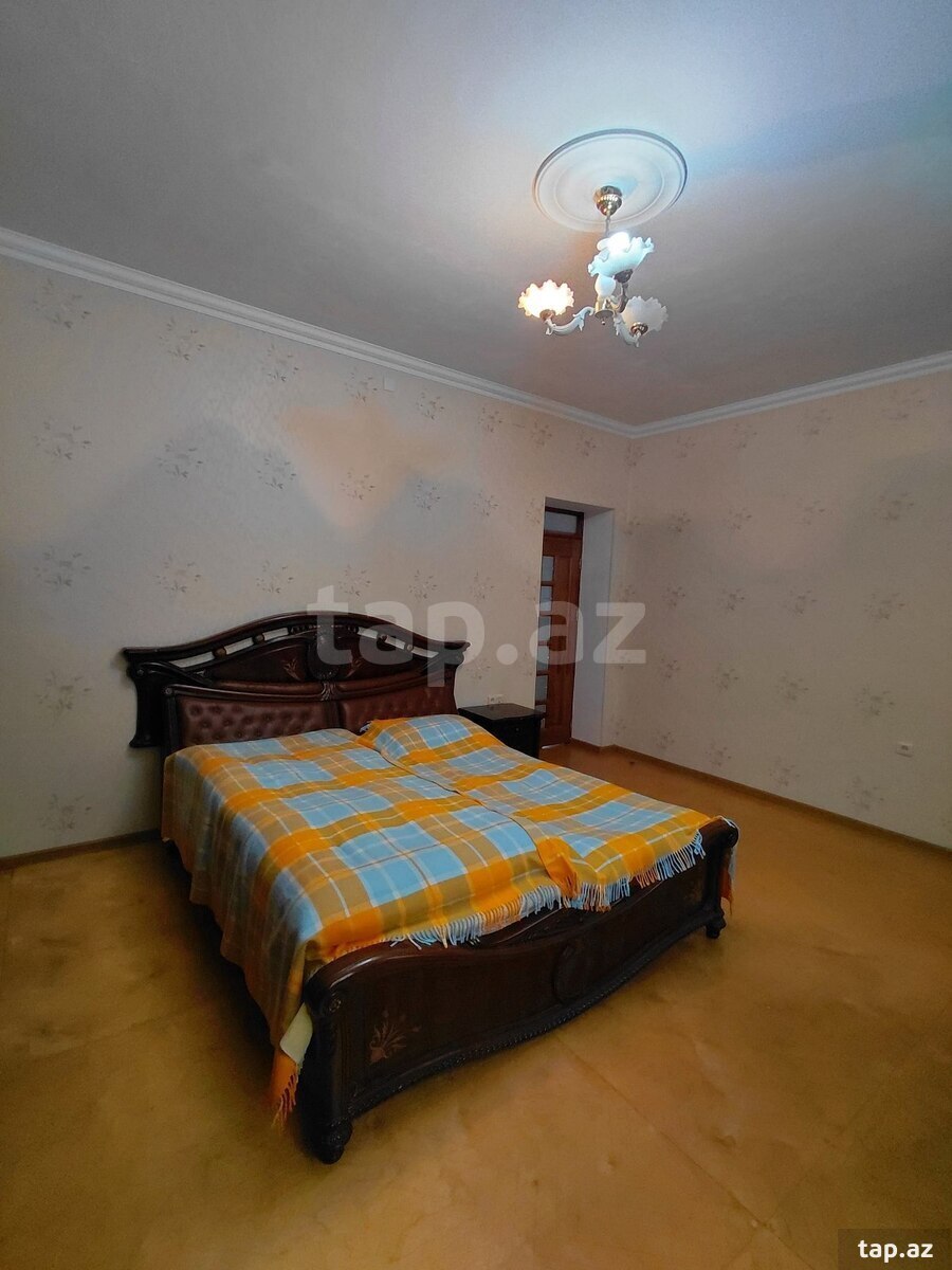 Villa, Qara Qarayev m.