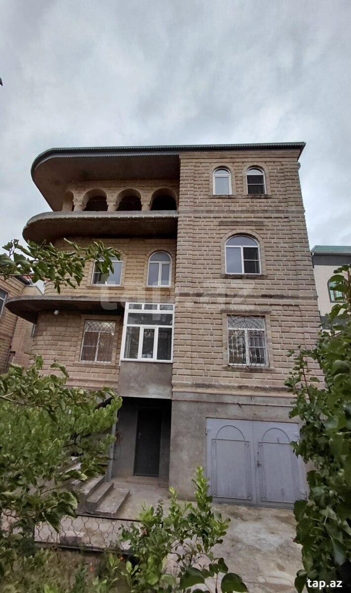 Villa, Qara Qarayev m.