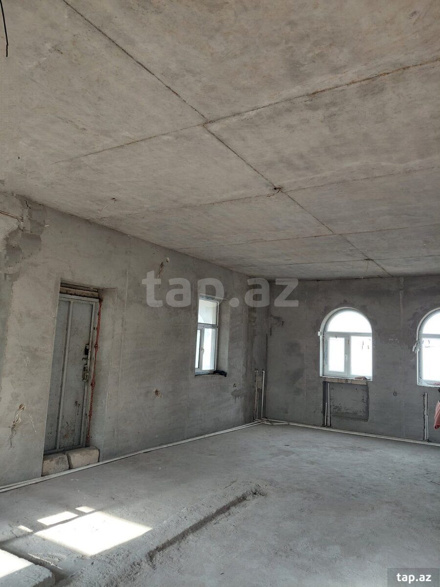 Villa, Qara Qarayev m.