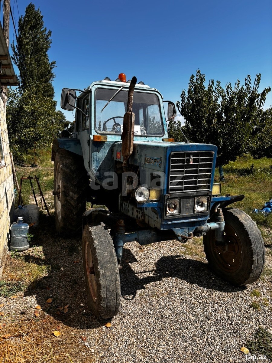 Traktor Belarus 1998 il