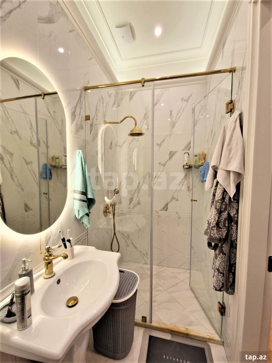 5-otaqlı yeni tikili kirayə verilir, 1-ci Yaşıl Ada küç., 210 m²