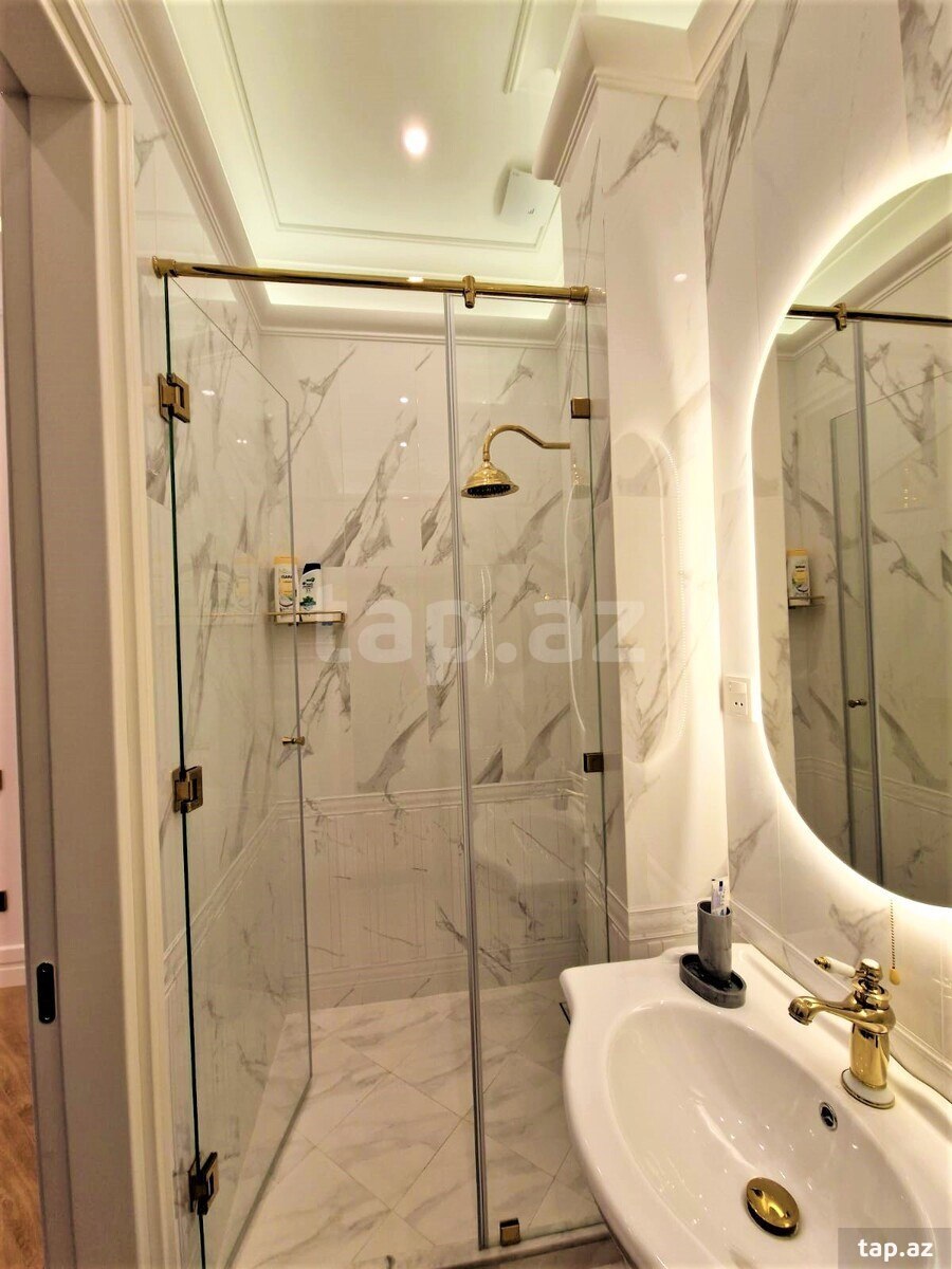 5-otaqlı yeni tikili kirayə verilir, 1-ci Yaşıl Ada küç., 210 m²