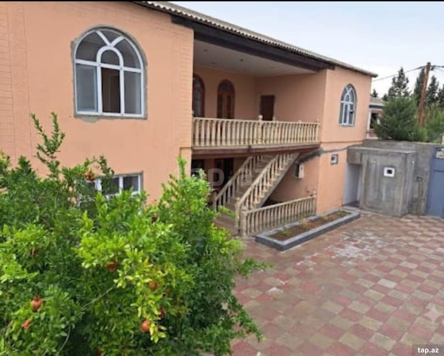Həyət evi, Binə qəs.