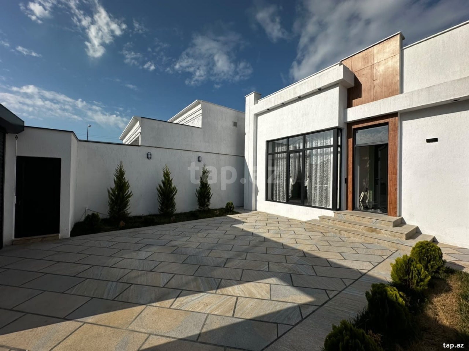 Bağ evi kirayə verilir, Şüvəlan qəs.
